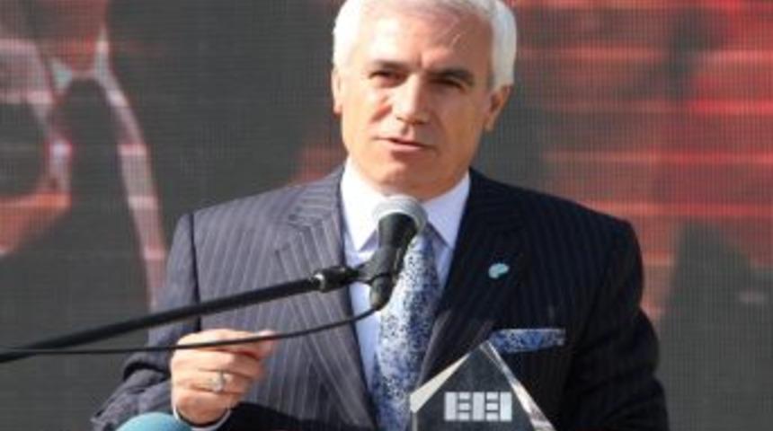 Başkan Bozbey, Avrupa'da Alınan &Ouml;d&uuml;l&uuml; &Ccedil;alışanlarla Paylaştı