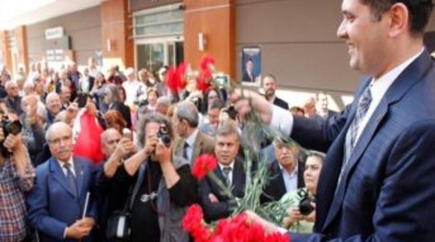 Ak Parti Karşıyaka'da Tanfer Kemerli De Aday Adayı