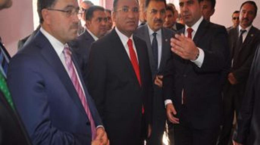 Bozdağ: &Ccedil;&ouml;z&uuml;m S&uuml;reci T&uuml;rkiye I&ccedil;in G&uuml;zel Bir Iklim, Kalıcı Olması Lazım