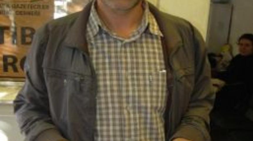 Yolda Bulduğu C&uuml;zdanı Sahibine Ulaştırdı