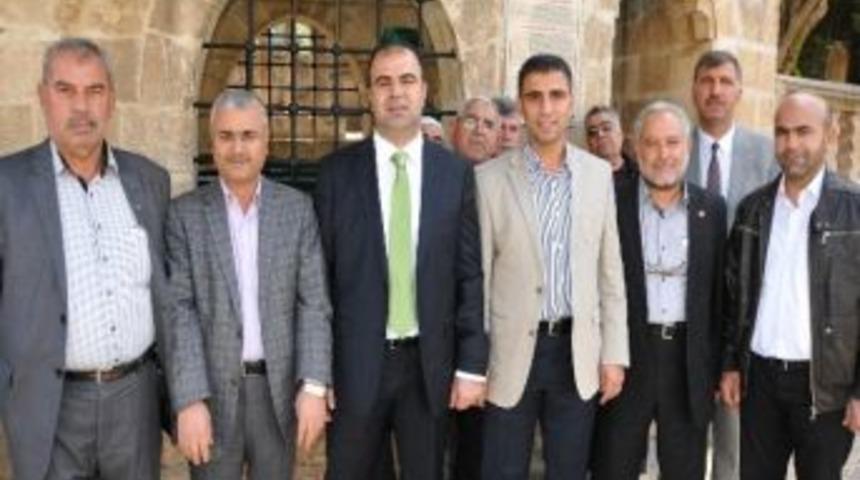 Başkan &Ccedil;ift&ccedil;i Ve Meclis &Uuml;yeleri Şeyh Ali Dede&rsquo;nin Kabrini Ziyaret Etti