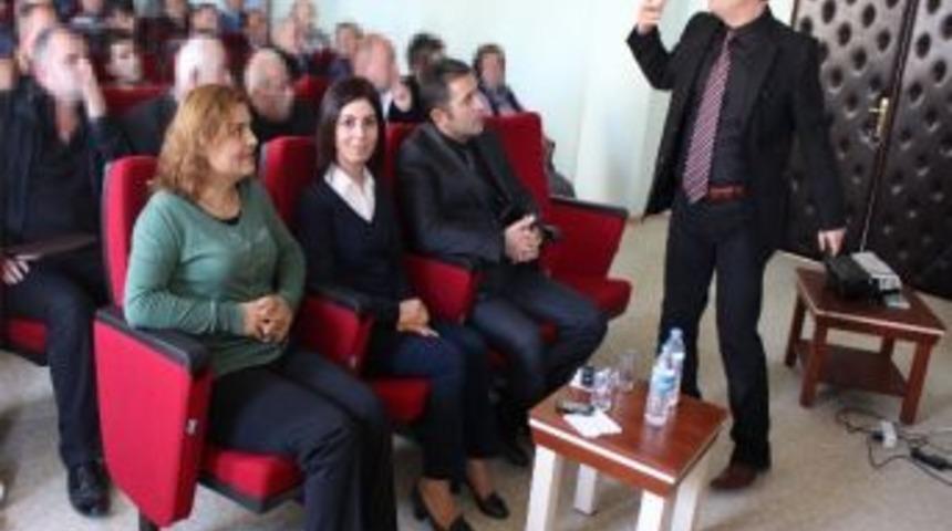 H&uuml;k&uuml;ml&uuml;lere &lsquo;iletişim&rsquo; Konferansı