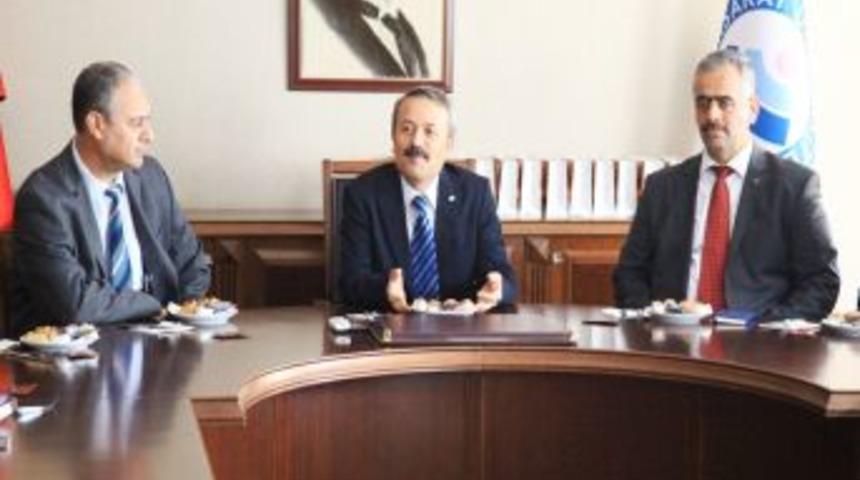 Akademisyenler Amerika&rsquo;dan D&ouml;nd&uuml;