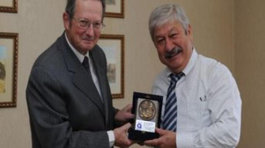 Bel&ccedil;ika B&uuml;y&uuml;kel&ccedil;isinden Başkan Akaydın&rsquo;a Ziyaret