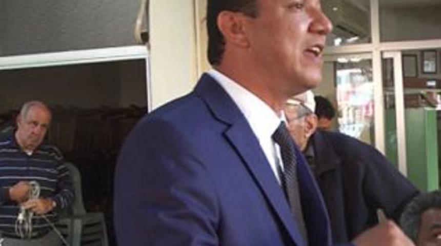 Adaylığını halkın i&ccedil;inde a&ccedil;ıkladı!