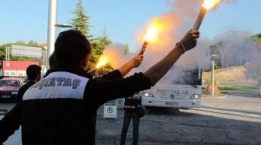 Beşiktaş Kafilesi Manisa&rsquo;da