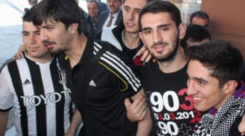 Beşiktaş, Maç Için Manisa'ya Geldi