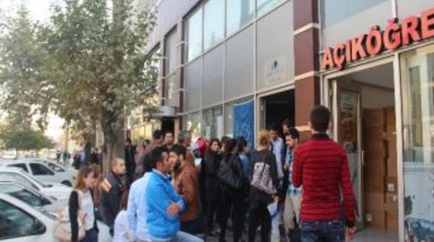 Açıköğretim'de Mazeret Kuyruğu