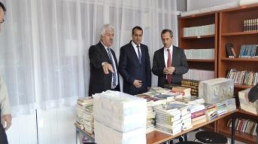 Malatya Belediyesi 27 Bin Adet Kitap Dağıtacak
