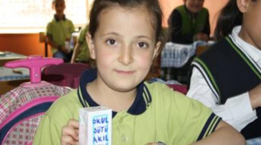 Elbistan&rsquo;da 21 Bin 350 &Ouml;ğrenciye Okul S&uuml;t&uuml; Dağıtılacak