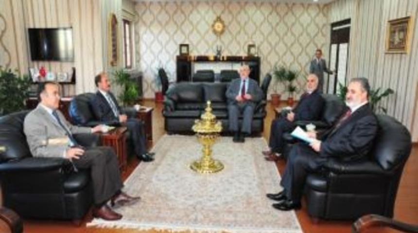 Vali Altıparmak M&uuml;ft&uuml; &Ccedil;ınar&rsquo;ı Ziyaret Etti