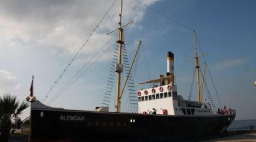 Gazi Alemdar M&uuml;ze Gemisini 600 Bin Kişi Ziyaret Etti