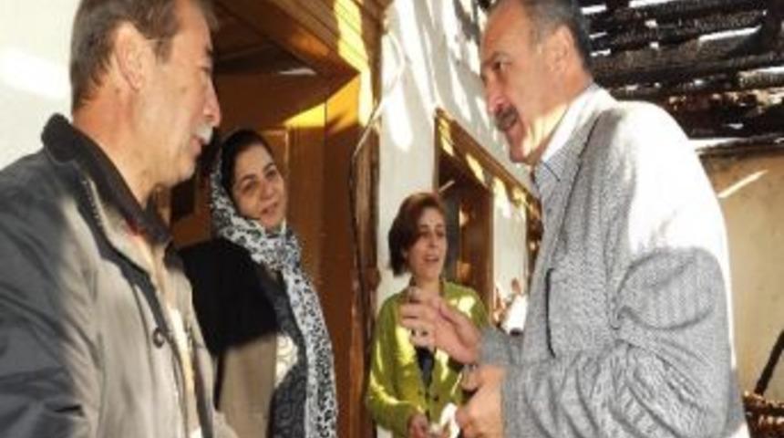 Başkan Selim Aşkın Yangın Yerini İnceledi