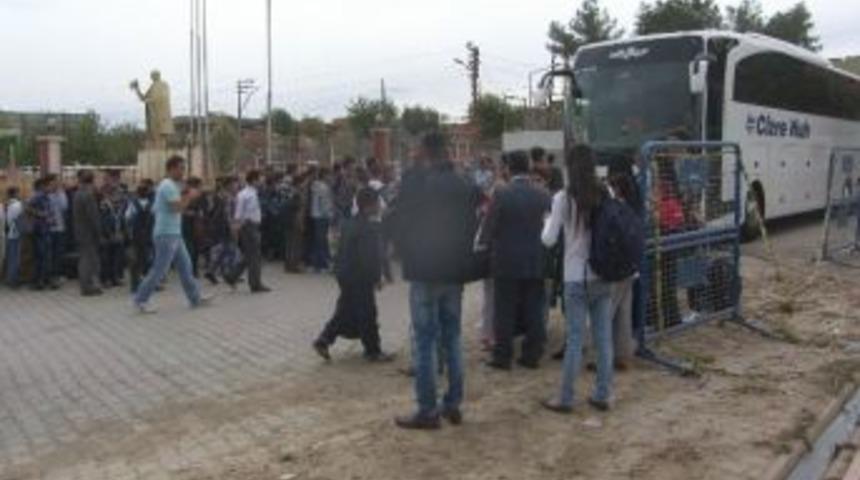 Silopi&rsquo;de 80 &Ouml;ğrenci Geziye G&ouml;nderildi