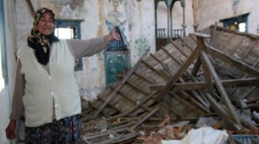 (&ouml;zel Haber) İzmir'de Sel&ccedil;uklu D&ouml;nemine Ait Cami Yardım Bekliyor