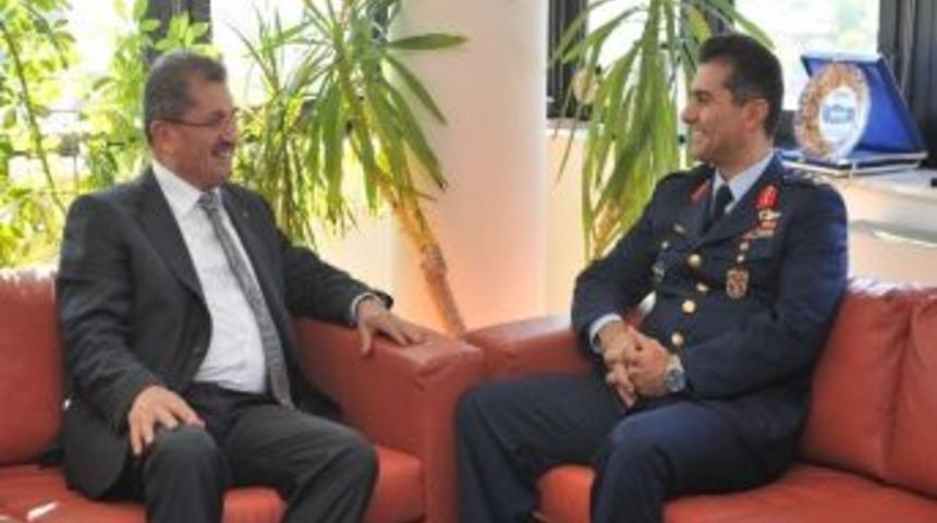 T&uuml;rk Silahlı Kuvvetleri Ve Tika Dayanışması