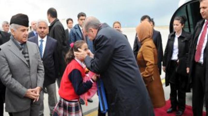 Başbakan Van'a 4 Bakanla &Ccedil;ıkarma Yaptı