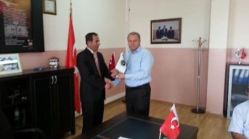 Asimder&rsquo;den Haydar Aliyev Lisesine Ziyaret