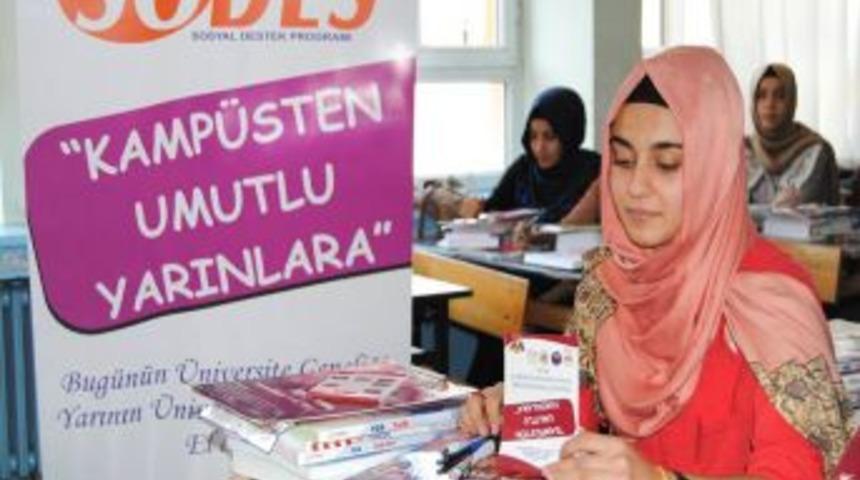 Elazığ'da Dershaneye Gidemeyen &Ouml;ğrencilere YGS Eğitimi Veriliyor