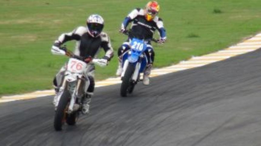 T&uuml;rkiye S&uuml;permoto Şampiyonası 5. Ayağı Uşak'ta Başladı