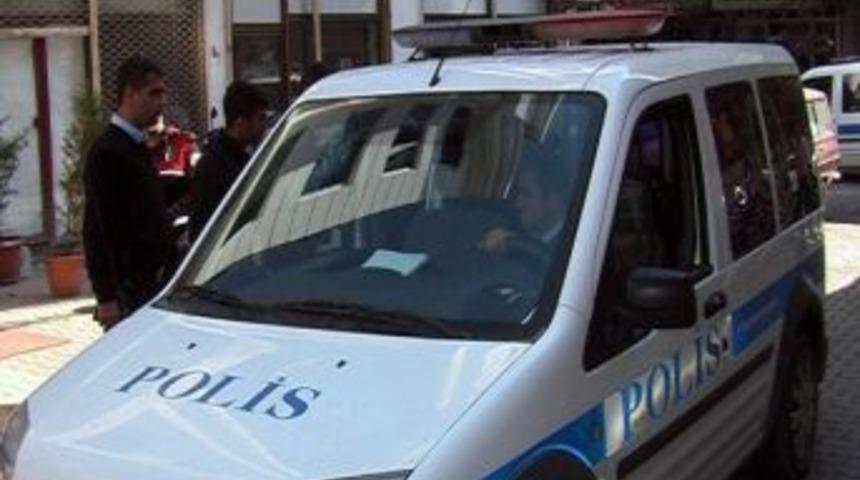 Uyuşturucu Madde Kullandıkları İddia Edilen 3 Gen&ccedil; G&ouml;zaltına Alındı