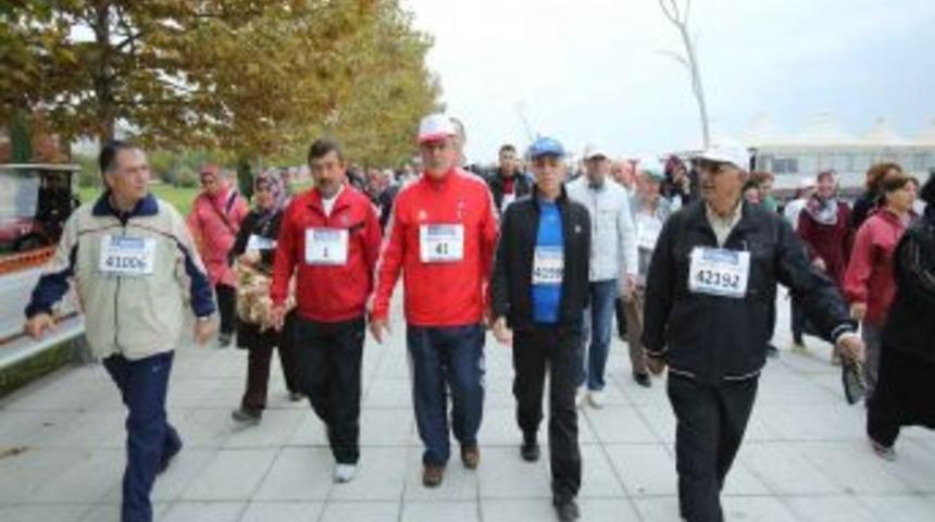 Kocaelililer Cumhuriyet I&ccedil;in Koştu