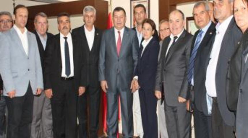 Ege Balkan Rumeli G&ouml;&ccedil;menleri Platformu MHP&rsquo;yi Ziyaret Etti