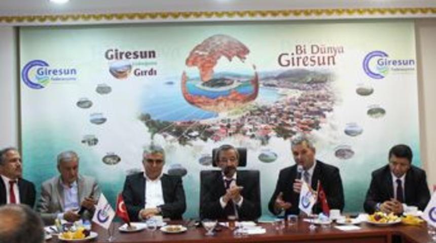 Giresunlular siyasal s&uuml;re&ccedil;leri değerlendirdi