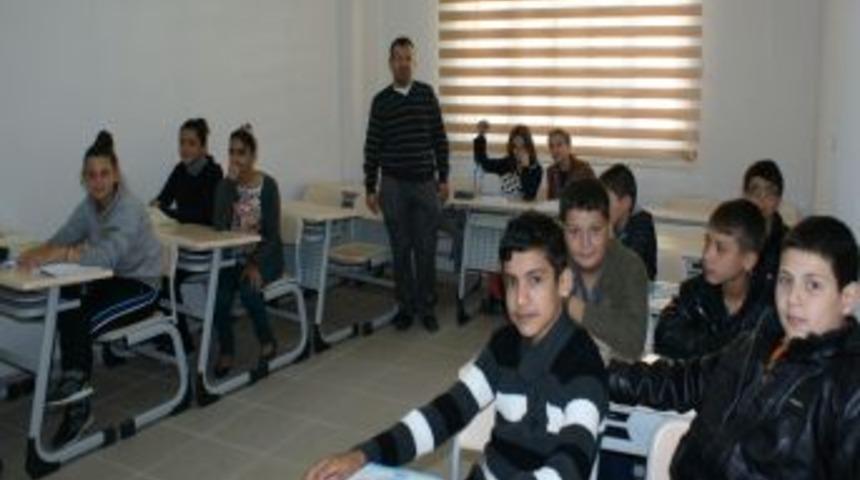 Kırkağa&ccedil;'taki Yenibahar Okuma Salonu'nda Ders Zili &Ccedil;aldı