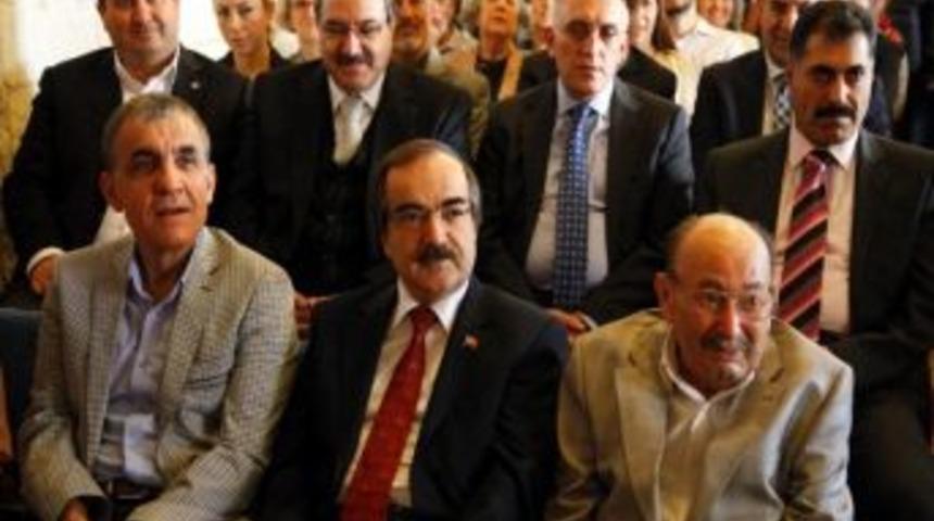 Vali Coş&rsquo;tan İmar Salvoları