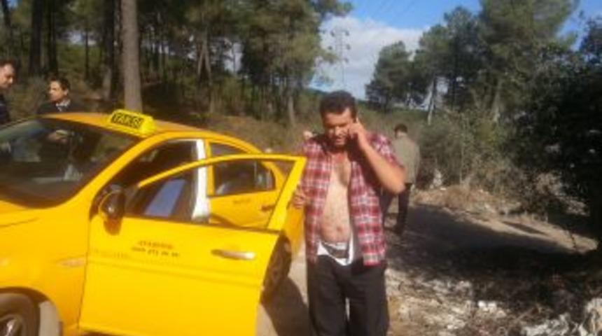 'D&uuml;ğ&uuml;ne Yetişeceğiz' Deyip Taksiciyi Gasp Ettiler