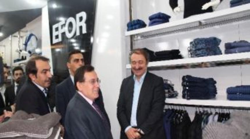 Trabzon'da Protokol Giyim Mağazası A&ccedil;ılışında Buluştu