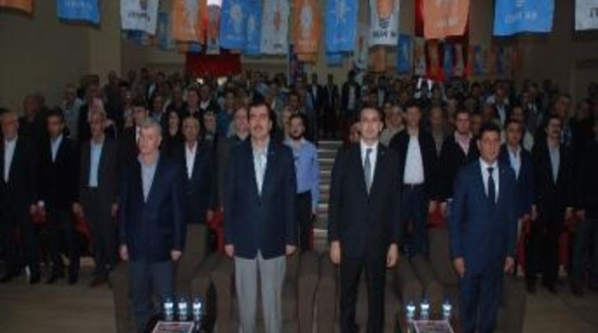 &Ouml;kten, &ldquo;sadece Salı Pazarı Gezmekle Belediye Başkanlığı Olunmuyor&rdquo;