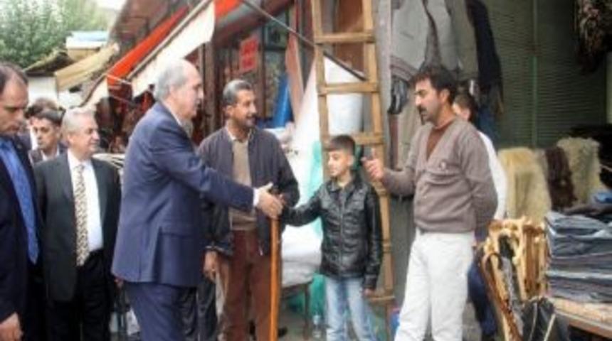 Ak Parti Genel Başkan Yardımcısı Kurtulmuş&rsquo;tan Esnaf Ziyareti