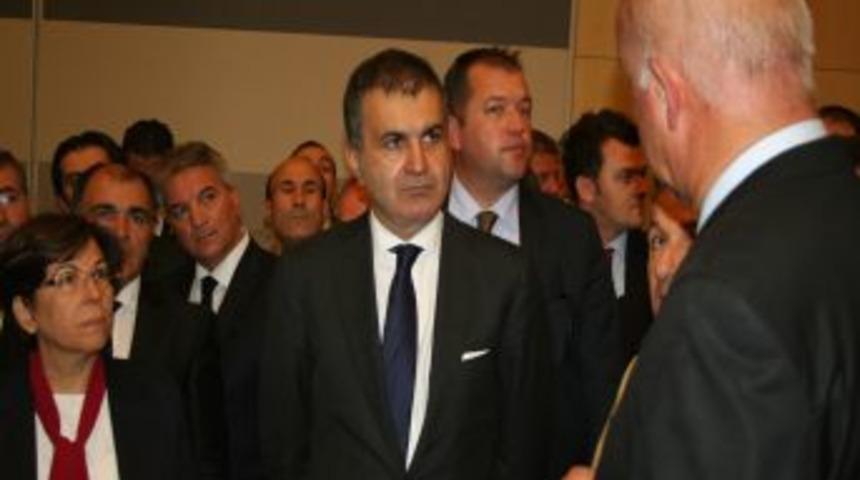 Bakan &Ccedil;elik, Kuşadası'nda Incelemelerde Bulundu