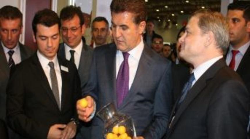 Başkan Sarıg&uuml;l, Sarıyer Belediye Başkanı Gen&ccedil; İle Kucaklaştı