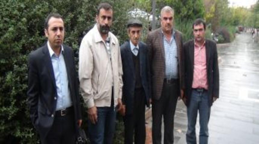 İntihar Ettikleri Iddia Edilen Askerlerin Aileleri Meclise Gidiyor