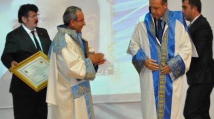 Başbakan Erdoğan&rsquo;a Fahri Doktora Unvanı