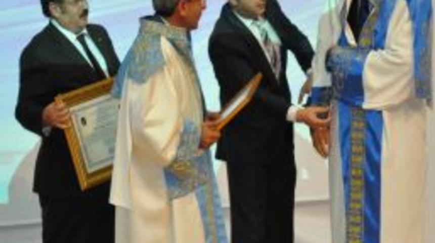 Başbakan Erdoğan’a 'fahri Doktora' Unvanı Verildi