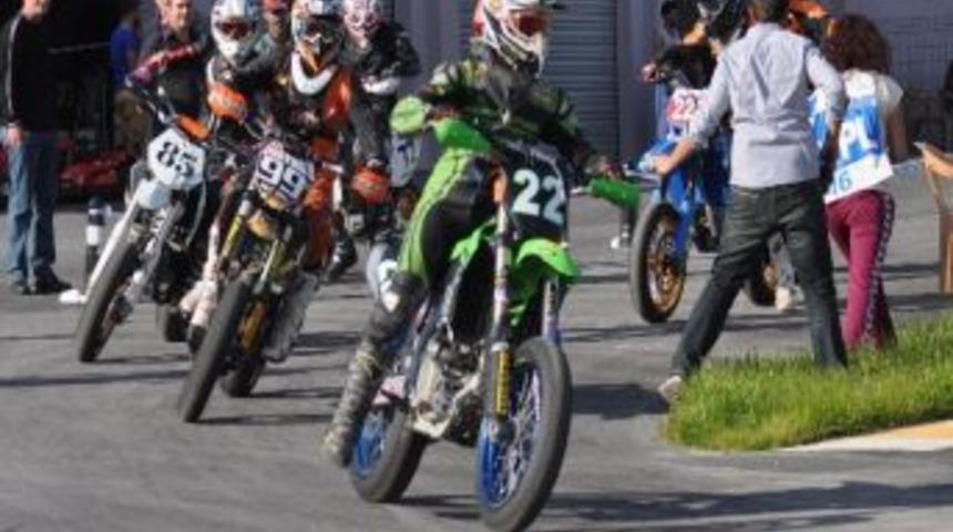 T&uuml;rkiye S&uuml;permoto Şampiyonası'nın 5. Ayağı Uşak&rsquo;ta Başladı