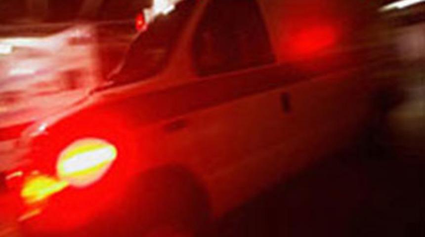 Balkondan d&uuml;şen kadın &ouml;ld&uuml;