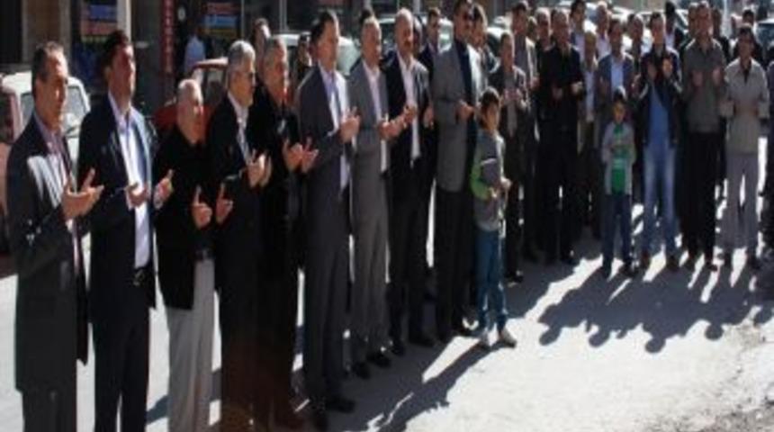 Beyşehir'de Ihtiya&ccedil; Sahibi &Ouml;ğrenciler Yararına Kermes D&uuml;zenlendi