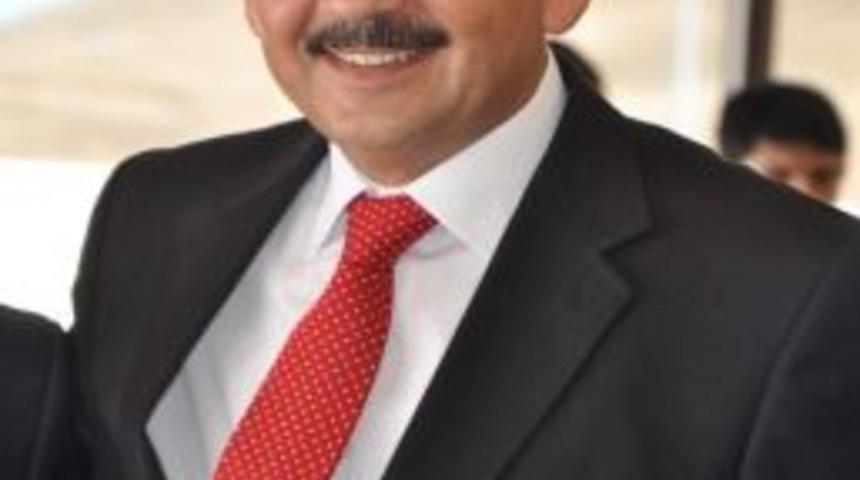 Kayseri B&uuml;y&uuml;kşehir Belediye Başkanı Mehmet &Ouml;zhaseki: