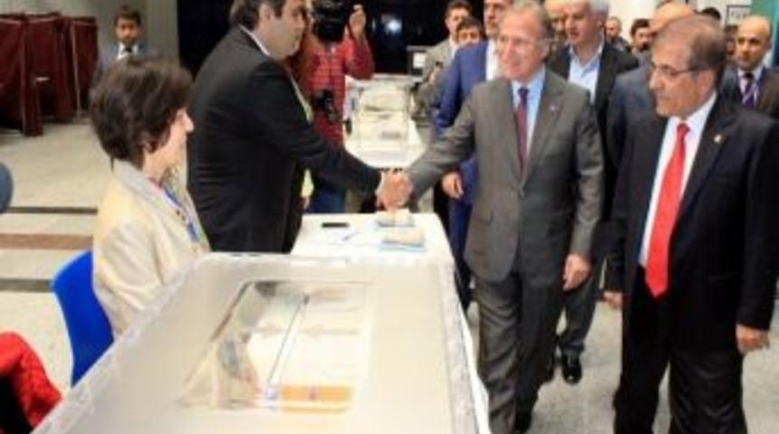 "yeni Anayasa Hedefimizden Vazge&ccedil;meyeceğiz"