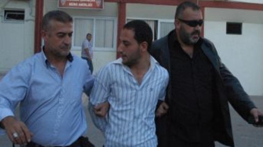 Mersin'deki Aşk Cinayetinin Zanlısı Adliyede