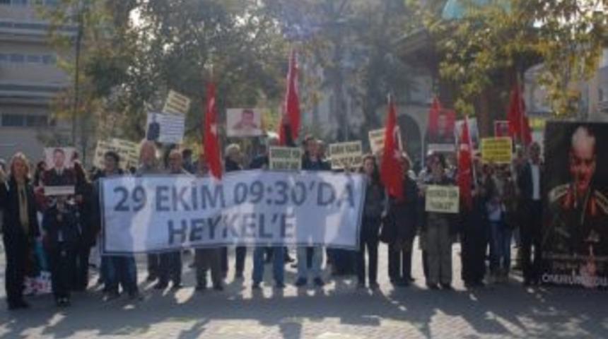 Ergenekon Ve Balyoz Cezalarına Karşı Sessiz &Ccedil;ığlık