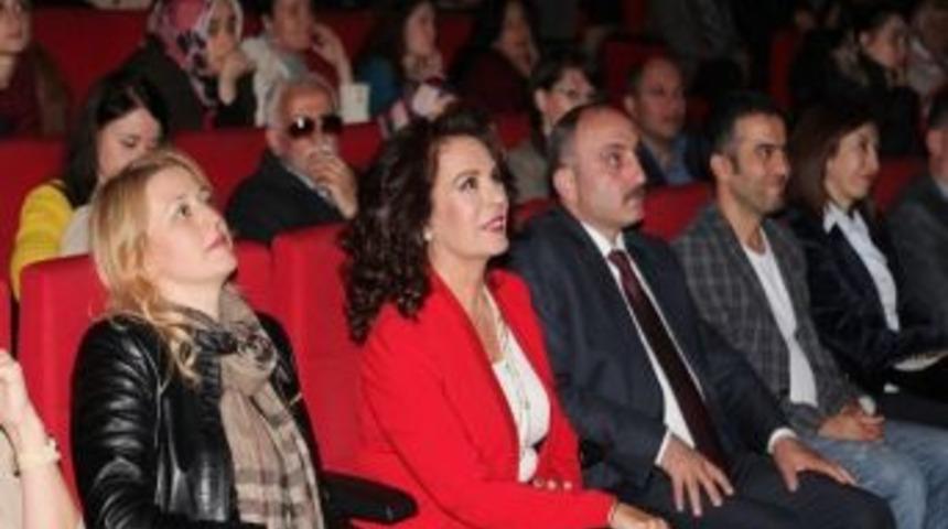H&uuml;lya Ko&ccedil;yiğit&rsquo;e Saygı Gecesi