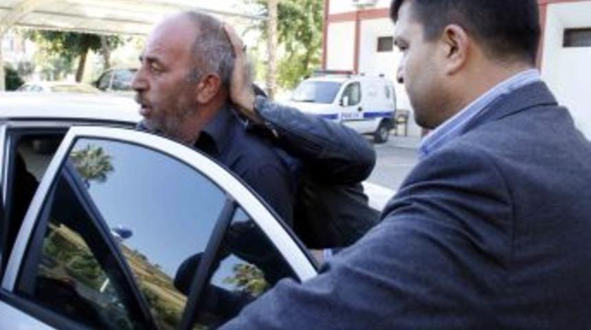 Bor&ccedil;lusunun oğlunu &ouml;ld&uuml;rd&uuml;