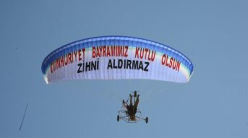 Adana'da Gökyüzü Şenlendi