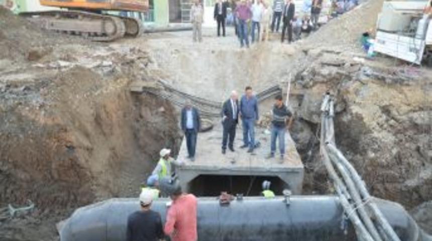 Aldırmaz, Ana Kolekt&ouml;r Ve I&ccedil;me Suyu &Ccedil;alışmalarını Denetledi